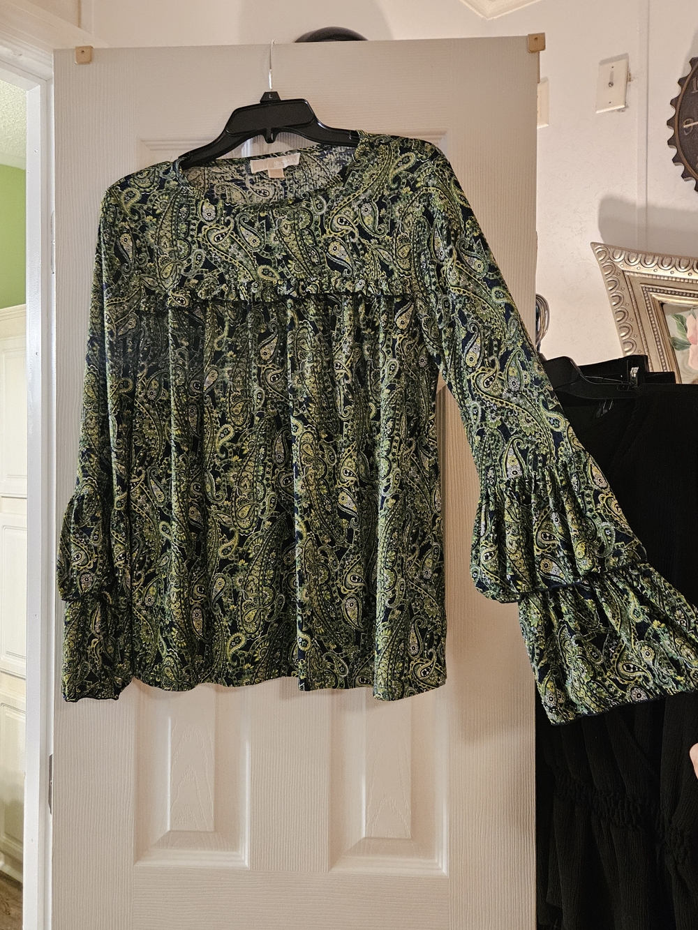 Michael Kors Green Paisley Tiered Ruffle-Sleeve Blouse